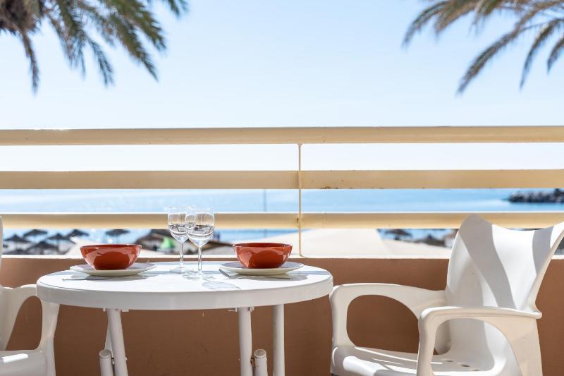 Terraza de ensueño en la playa - image 16