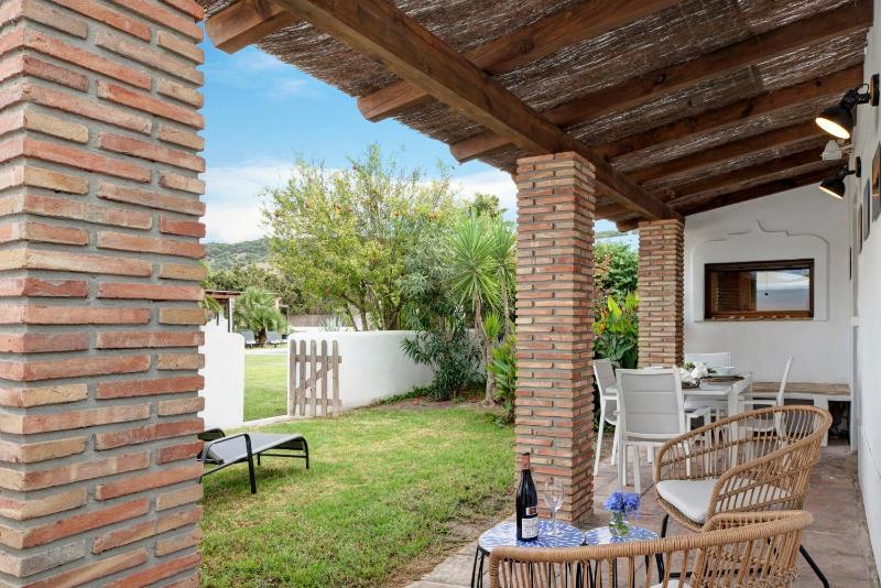 Villalaluna lacasita - image 6