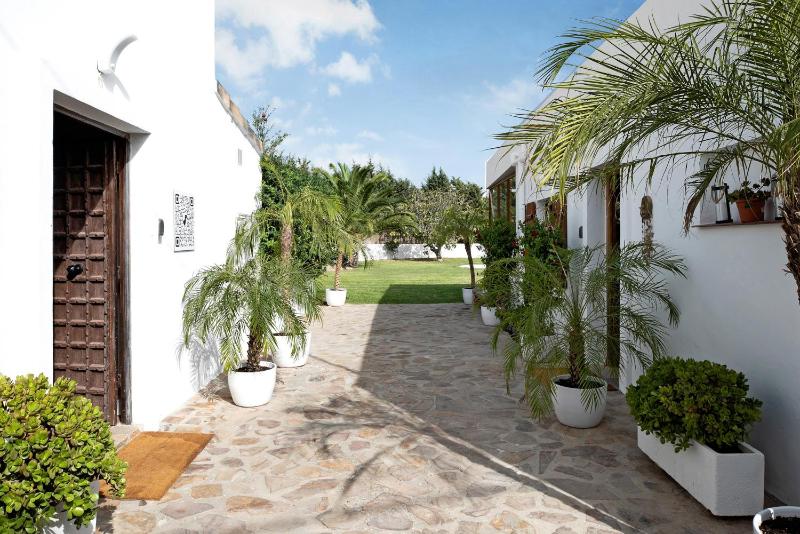 Villalaluna - image 20