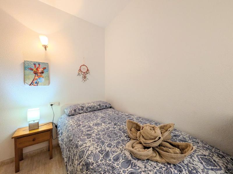 R-28 Holiday Apartment with pool - image 11