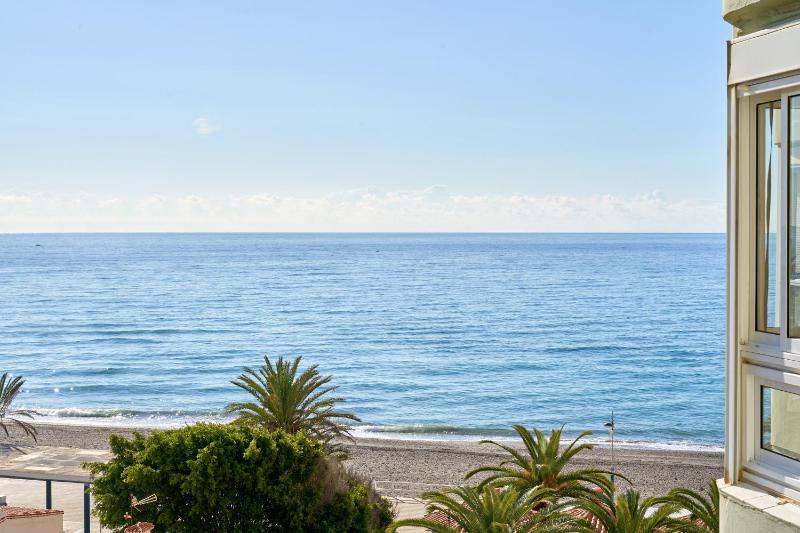 Sea Views Centro Internacional A99 - image 21