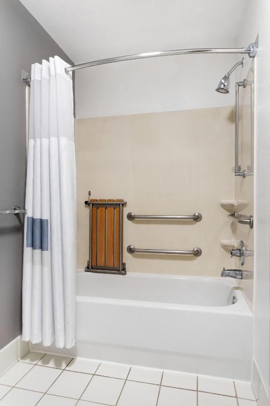 City Express by Marriott Houston Intercontinental Airport - image 21