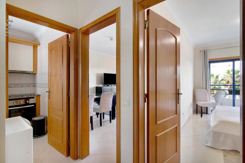 Lovely one bedroom apartment - image 3