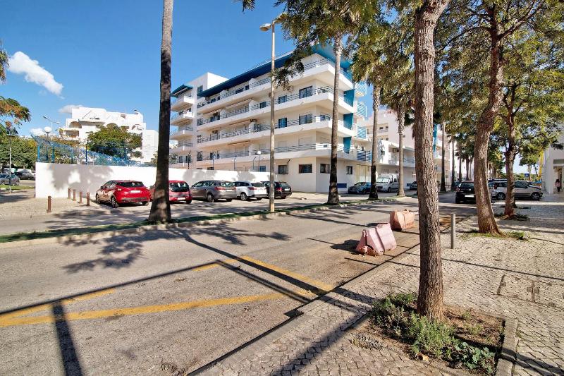 Lovely one bedroom apartment - image 14