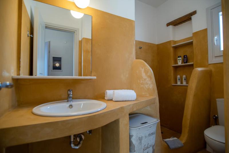 Blue Xenia Villas Paros - image 9