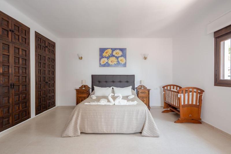 Nerja Capistrano Villa - image 11