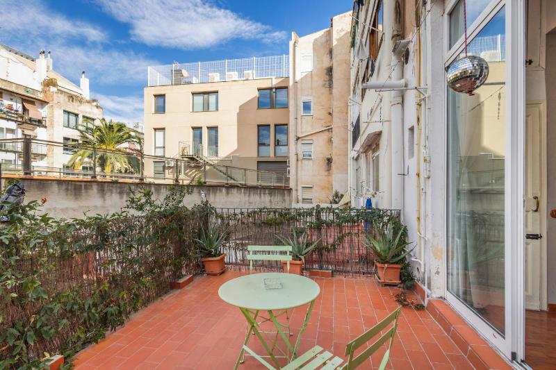 Lovely apartment with terrace - image 11