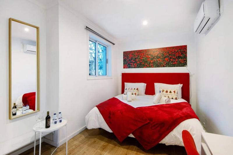 Douro Garden House and Pool - image 12
