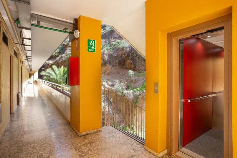 Apartamento Frente Oceano - image 3