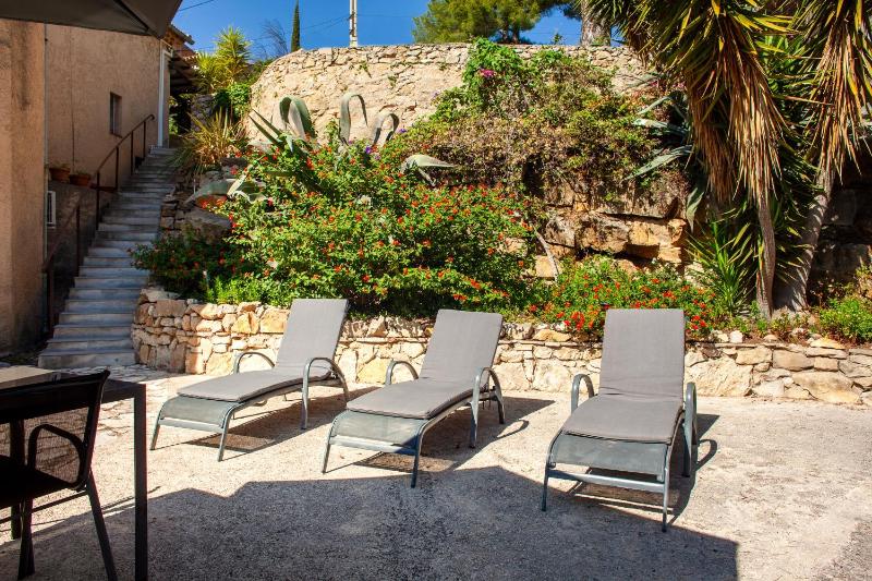 Somptueux appartement avec Jardin - image 10