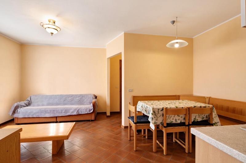 Chalet Meridiana Appartamento 8 - image 13