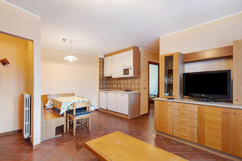 Chalet Meridiana Appartamento 8 - image 11