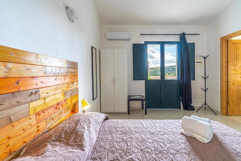 Fiumara Val Di Noto Country Rooms - image 45