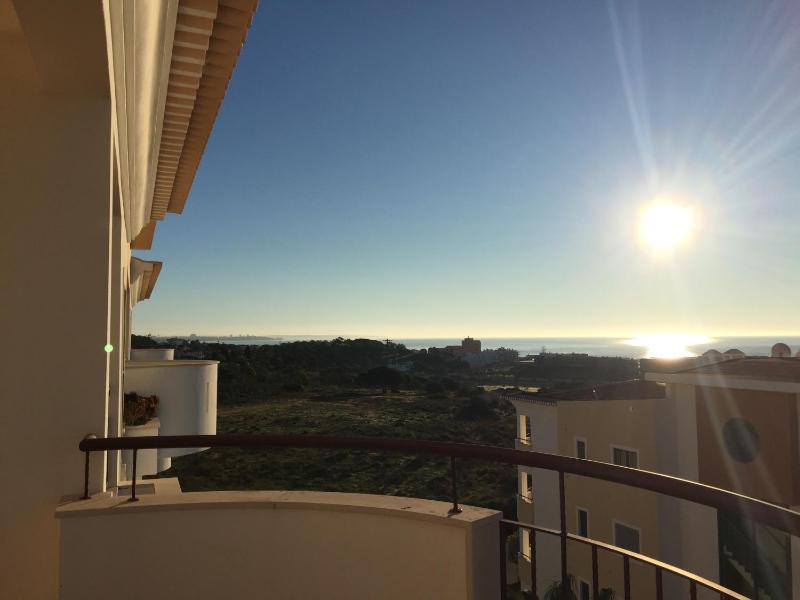 Meia Praia Beach Apartment - image 18