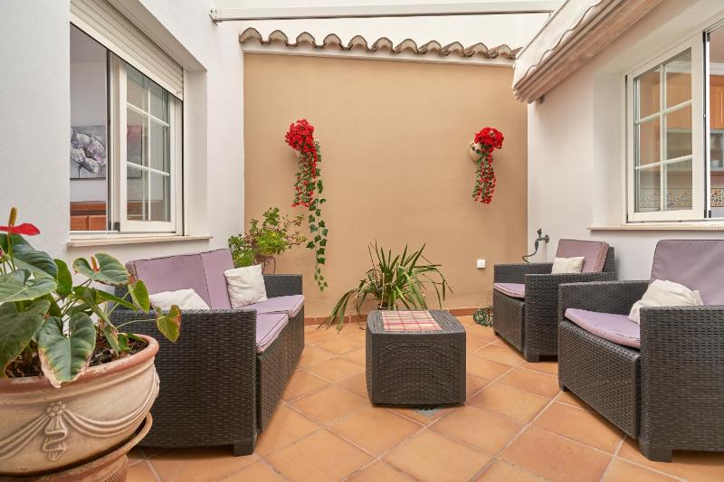 Vivienda con piscina - image 10