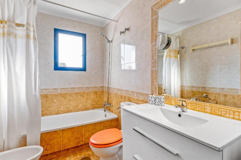 Apartamento Mandarín Playamarina 2 - image 19