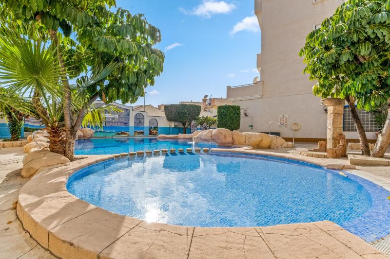 Apartamento Mandarín Playamarina 2 - image 2
