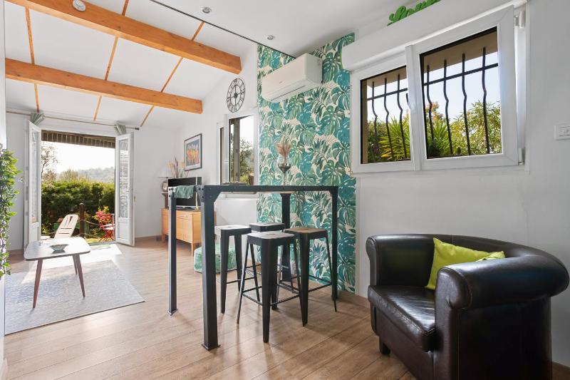 Appartement le Patio avec piscine - image 9