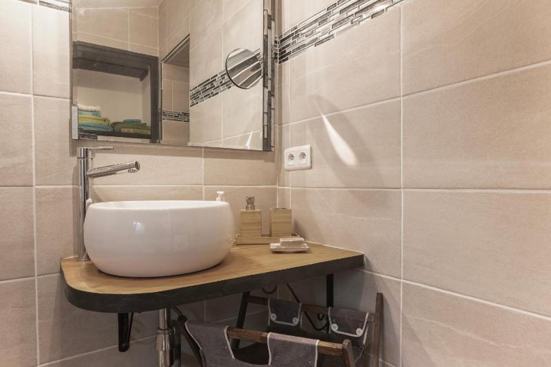Appartement le Patio avec piscine - image 18