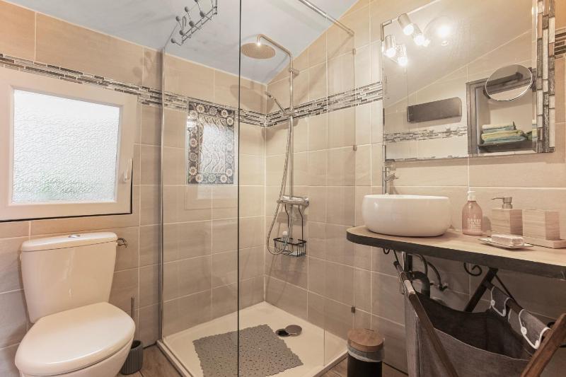Appartement le Patio avec piscine - image 11