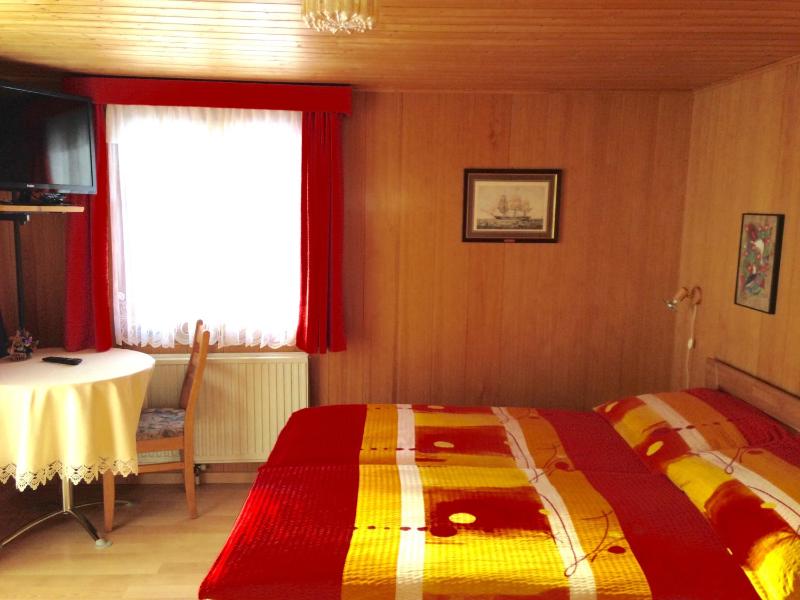 Double Room image 4