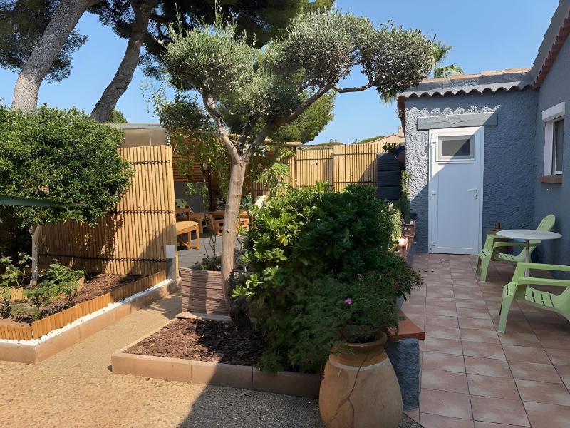 Le Cabanon de vacances avec patio - image 11
