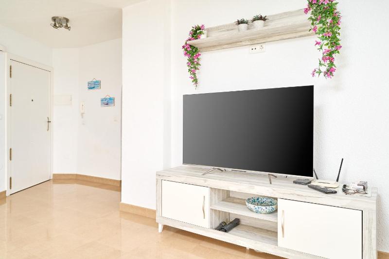 Frontal Apartment - image 20