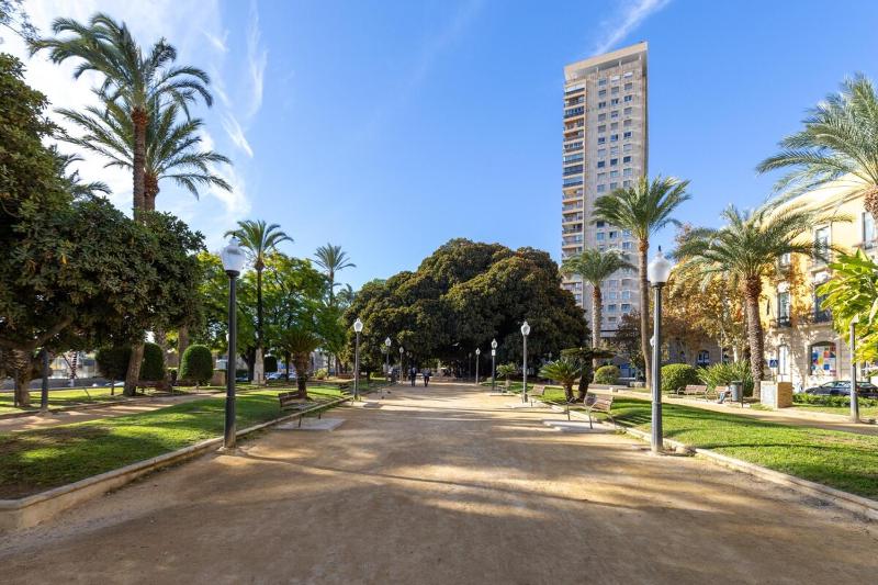 City And Beach By Fidalsa - image 11