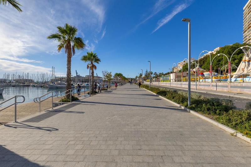 City And Beach By Fidalsa - image 16