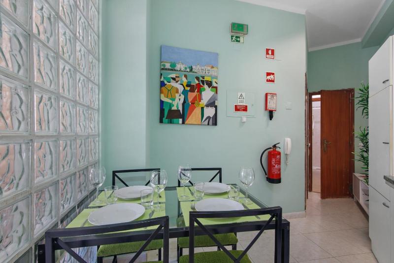 Faro Downtown Suites - Vila Adentro - image 17
