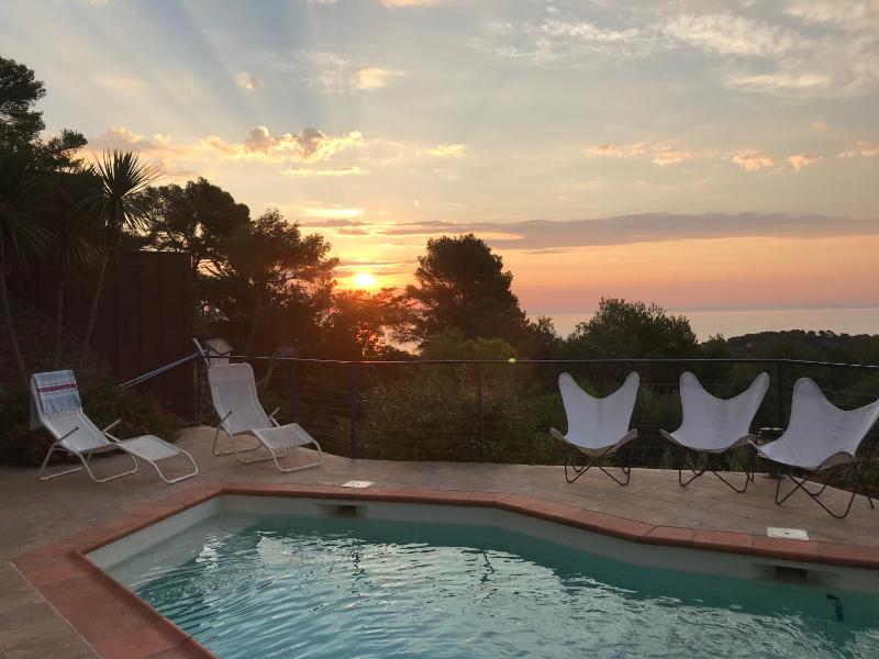 Maison Gaou Bénat Piscine Vue mer - image 6
