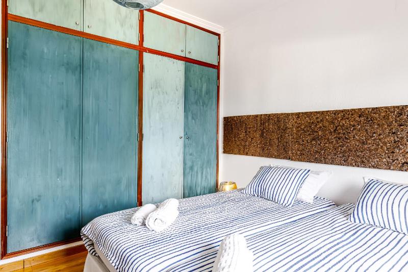 Sublime Sun and Van By Meco Stays - image 3