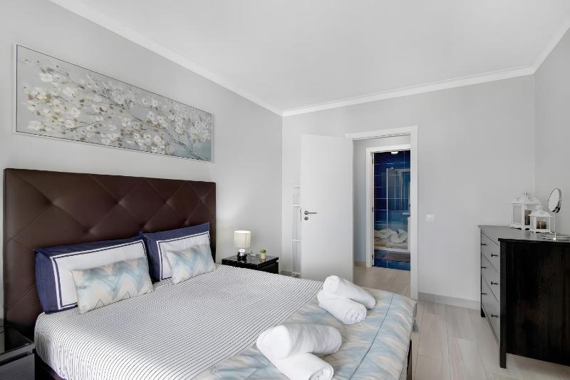 Seaside Apartment - Praia da Rocha - image 22