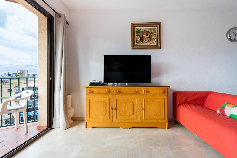 Fuengirola City Centre Apartment - image 6
