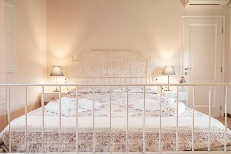 At Chica's House - Lucca - image 9