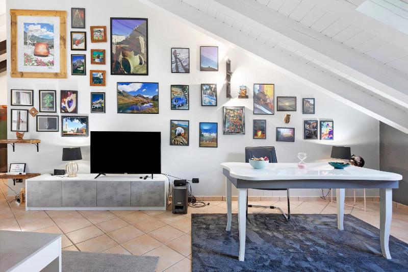 Mema Holiday Home - image 5