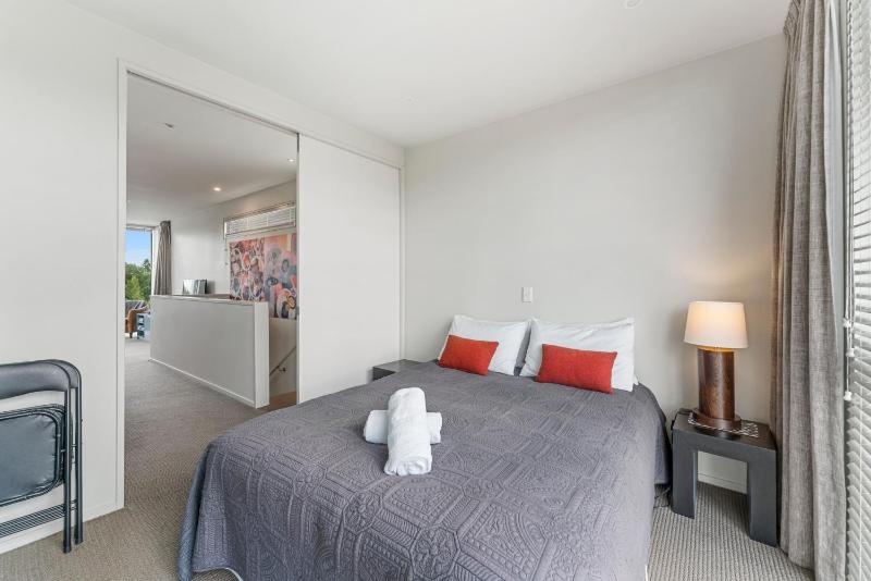 Riverlight Nook - Lake Taupo Holiday Home - image 8