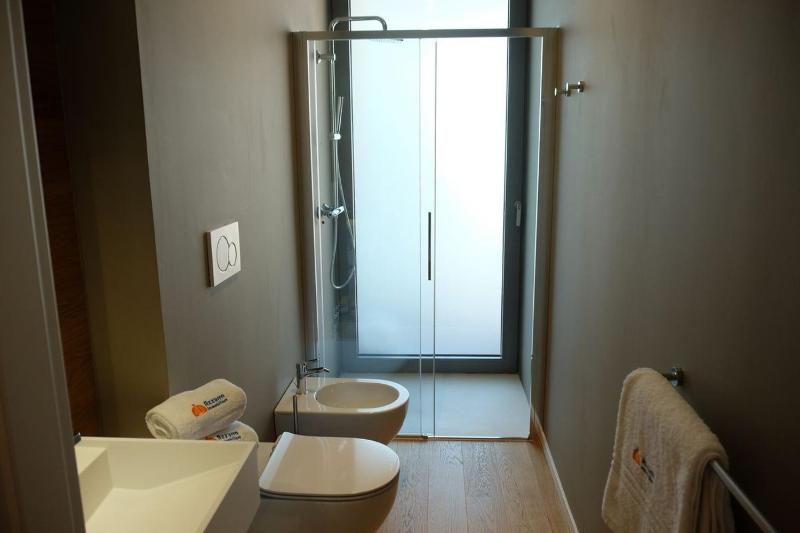 Residence Shine 06 - image 2