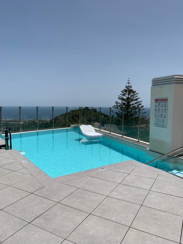 Central Apartment with a view - image 27