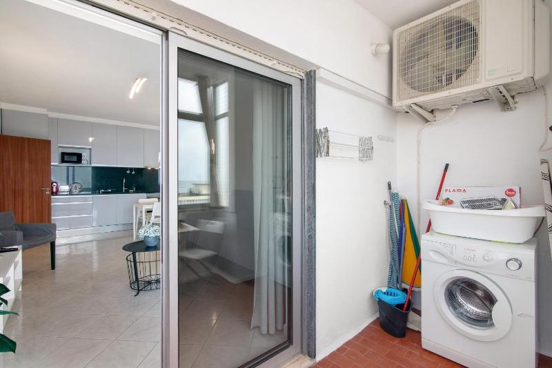 T1 com vista mar - image 9