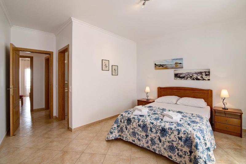 Quarteira Beach ii - image 13