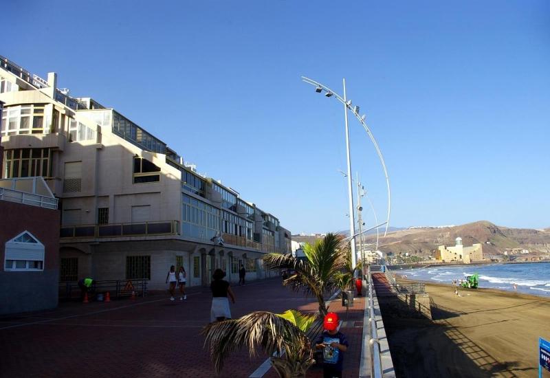 Fabulous Canteras first Beachfront - image 26