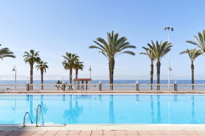 Apartment in Algarrobo Costa - image 1