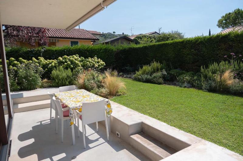 Villa Vista Lago - image 22