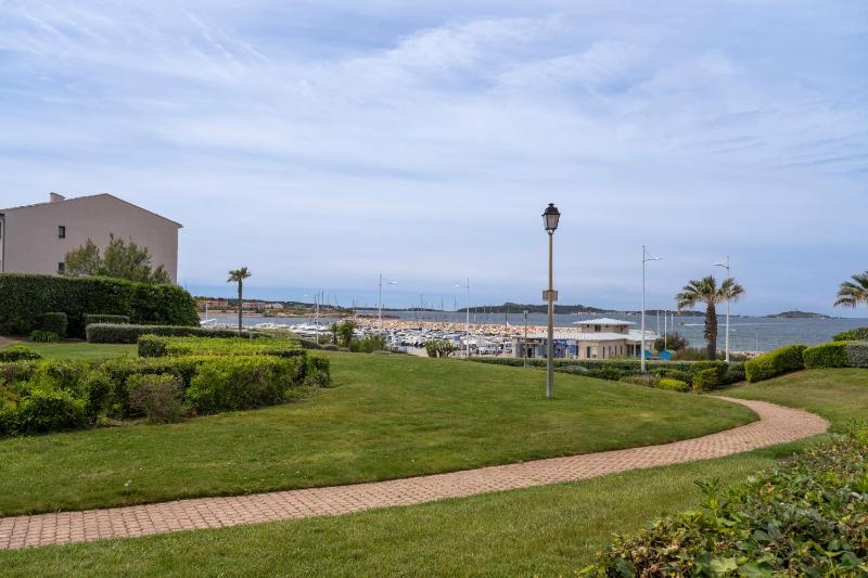 Appartement vue mer 100m plage - image 2