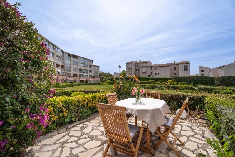 Appartement vue mer 100m plage - image 9