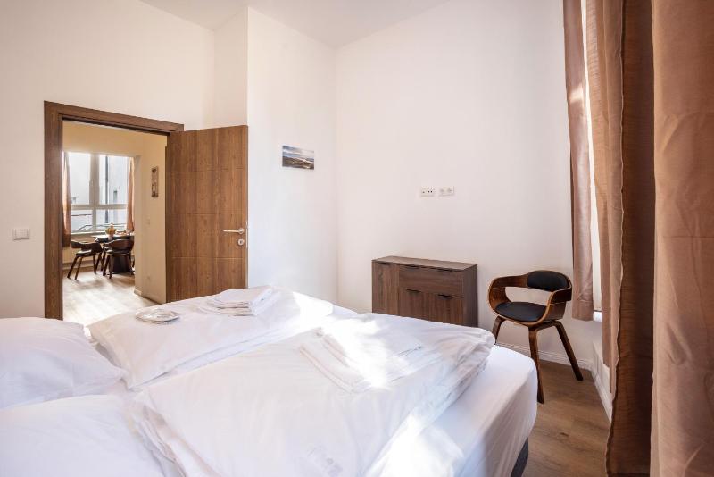 Altstadt Residenz - image 11
