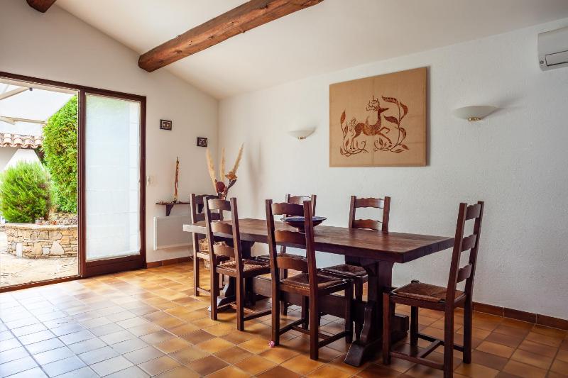 Maison bord de mer piscine et clim - image 8