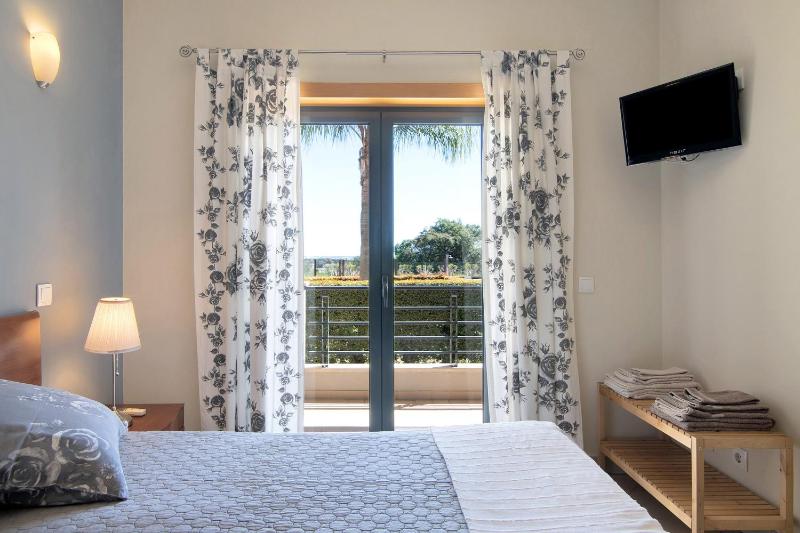 Apartamento T1 - Em zona tranquila - image 16