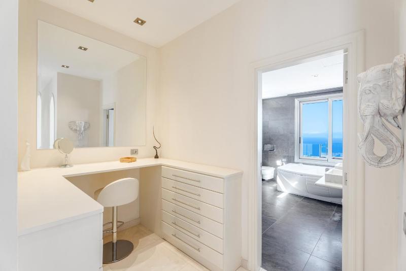 Stunning Casa Bella Vista - image 24